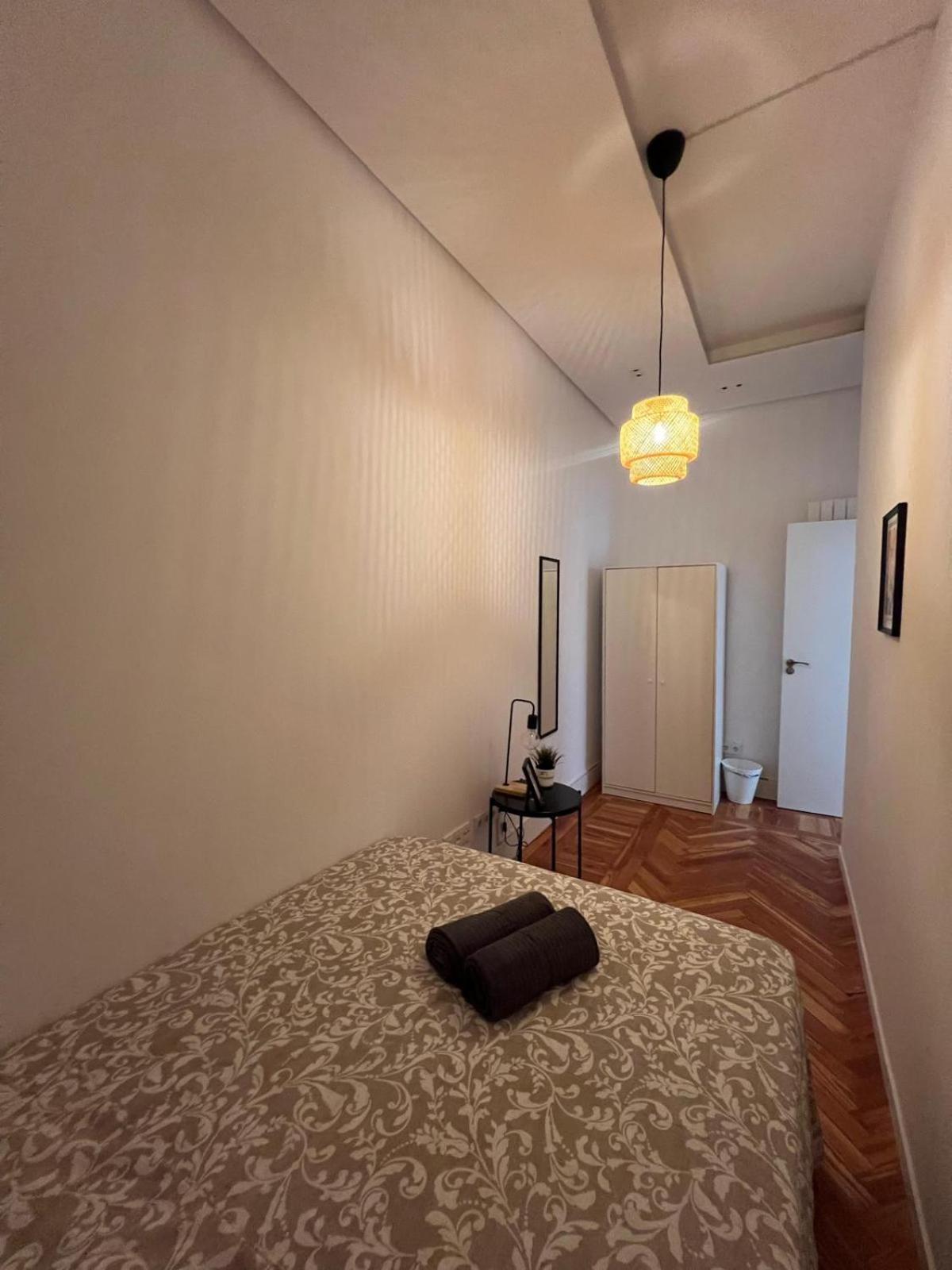 Private Rooms In Magdalena Street Madrid Eksteriør billede