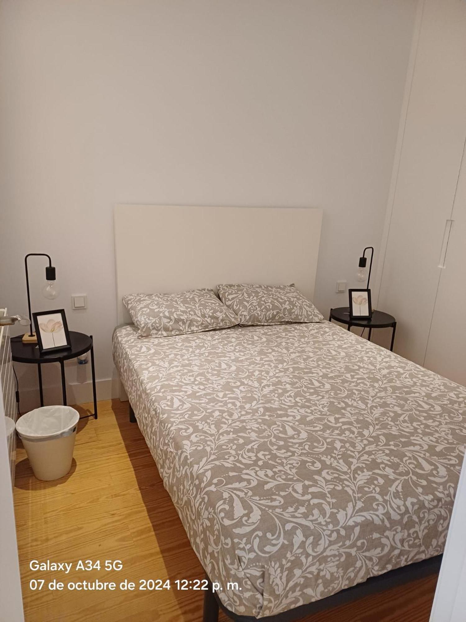 Private Rooms In Magdalena Street Madrid Eksteriør billede